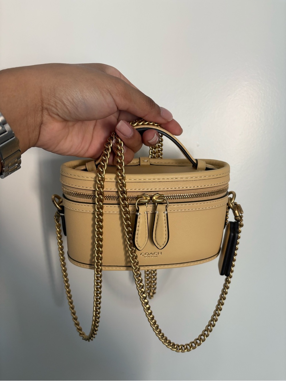Coach Trail Bag 15 in Vanilla - Picture 2 of 10